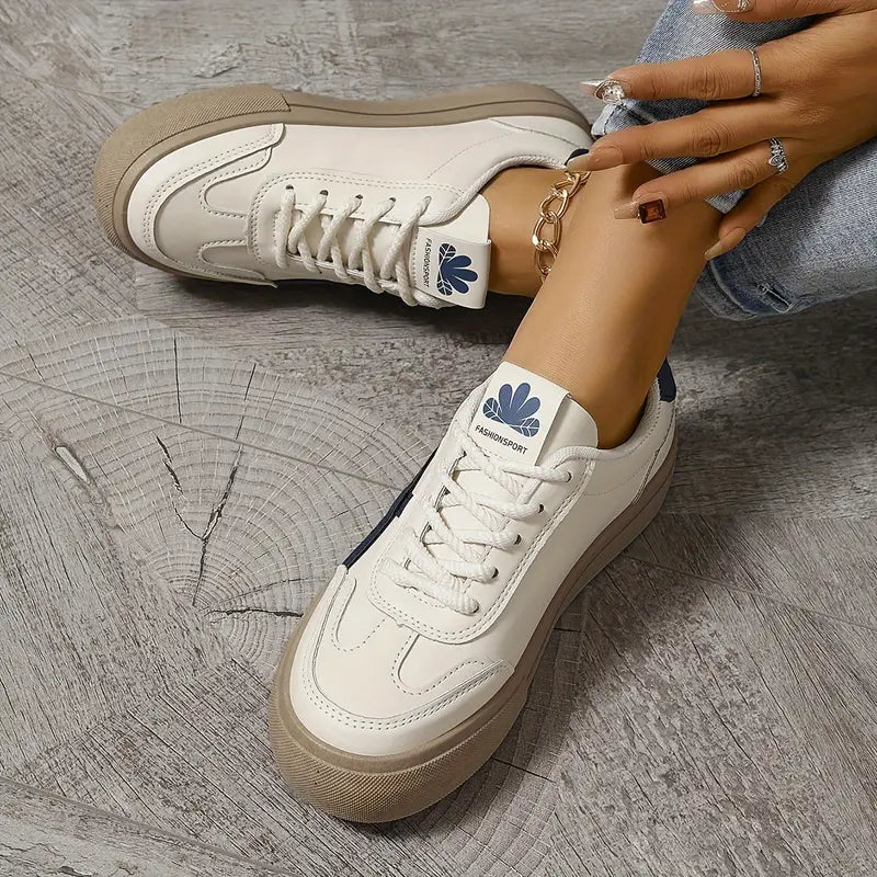 Casual shoes for women