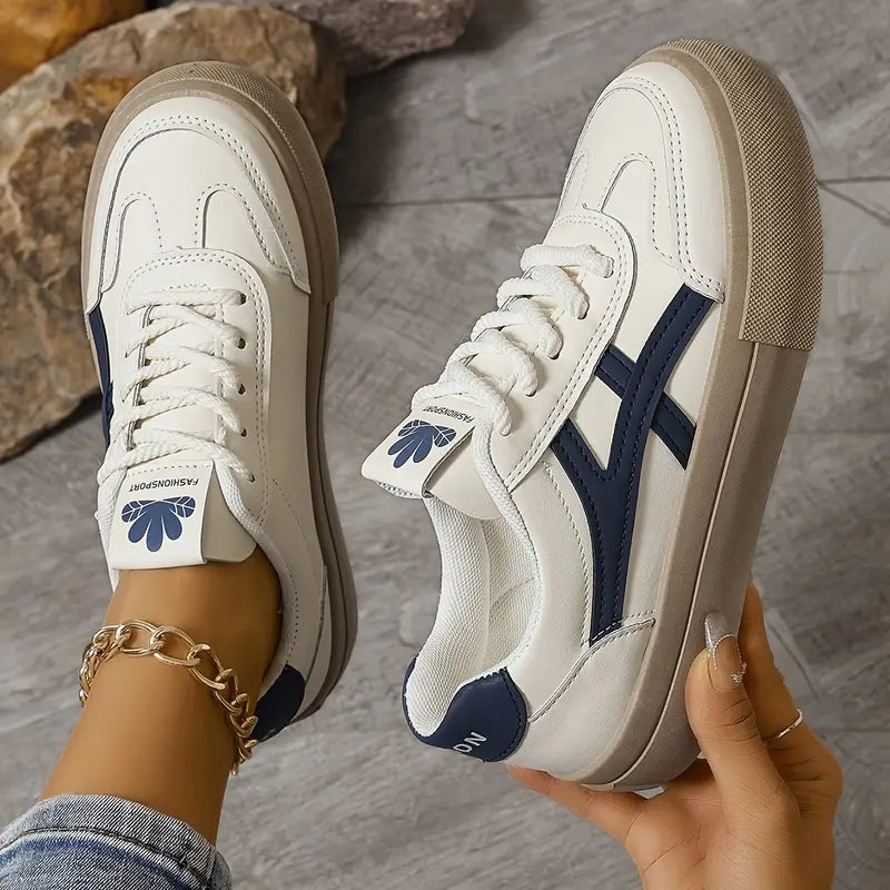 Casual shoes for women